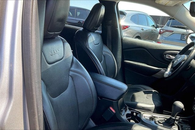 2019 Jeep Cherokee Limited FWD