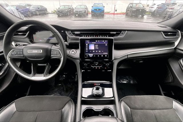 2024 Jeep Grand Cherokee L Altitude 4x4