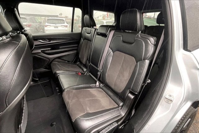 2024 Jeep Grand Cherokee L Altitude 4x4