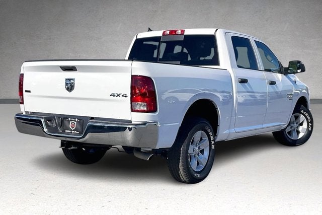 2023 RAM 1500 Classic SLT Crew Cab 4x4 5'7' Box