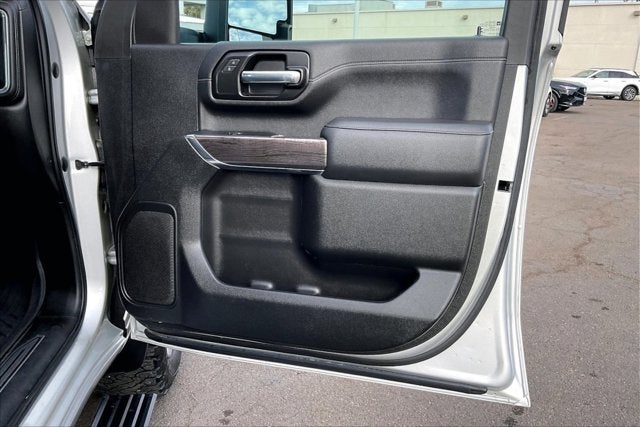 2022 Chevrolet Silverado 2500HD 4WD Crew Cab Standard Bed LTZ