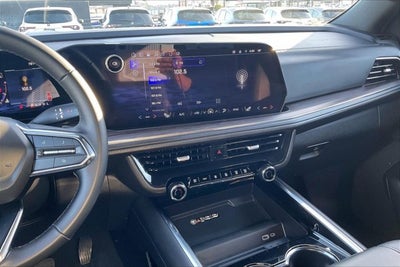 2025 Chevrolet Suburban 4WD Z71