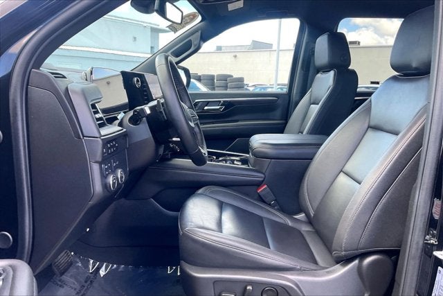 2025 Chevrolet Suburban 4WD Z71