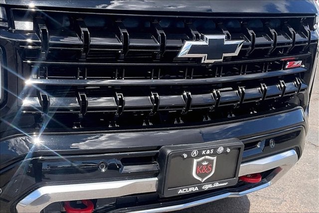 2025 Chevrolet Suburban 4WD Z71