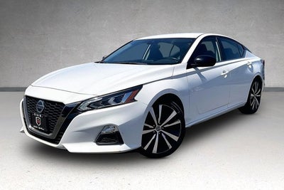 2021 Nissan Altima SR FWD