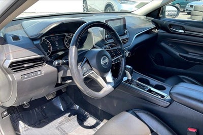 2021 Nissan Altima SR FWD