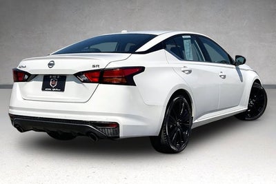 2021 Nissan Altima SR FWD