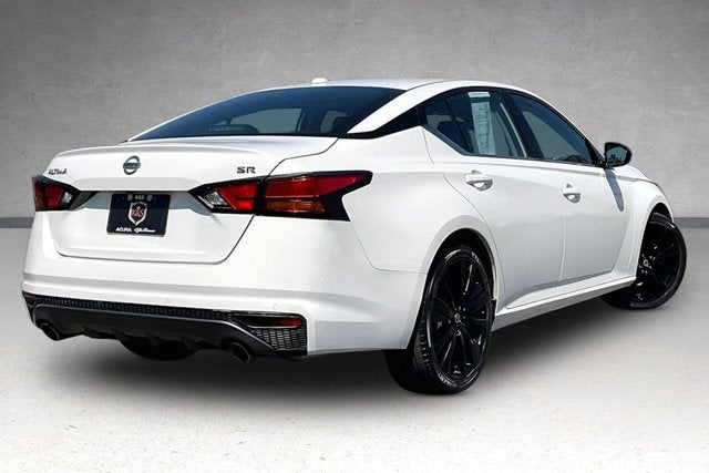 2021 Nissan Altima SR FWD