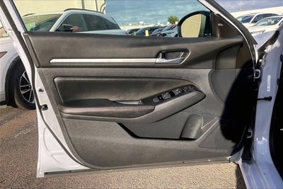 2025 Nissan Altima SR AWD