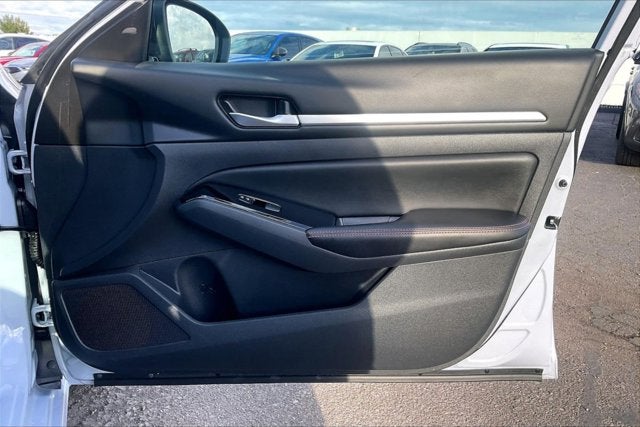 2025 Nissan Altima SR AWD