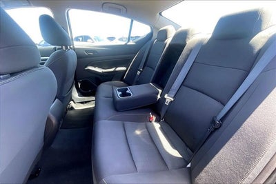 2023 Nissan Altima SV FWD