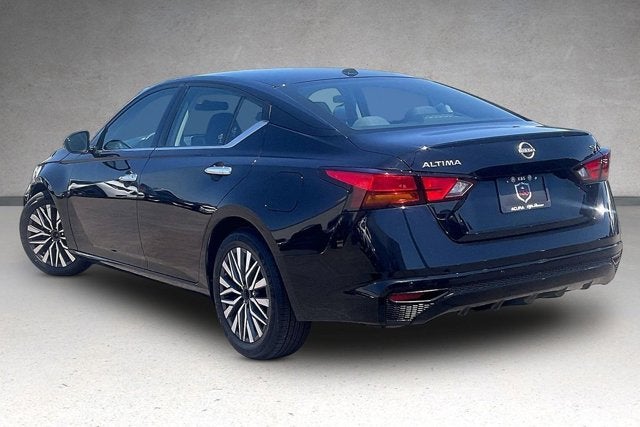 2023 Nissan Altima SV FWD