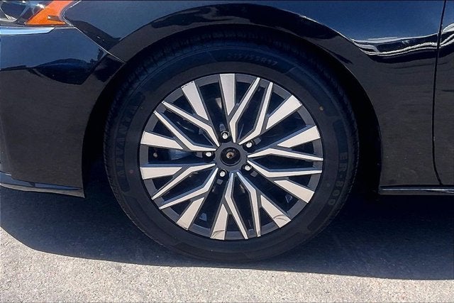 2023 Nissan Altima SV FWD