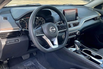 2024 Nissan Altima SV FWD