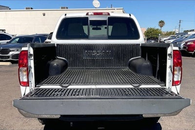 2017 Nissan Frontier SV