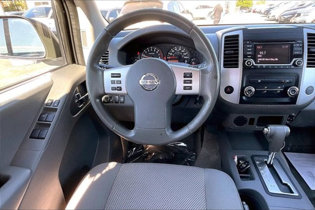 2017 Nissan Frontier SV