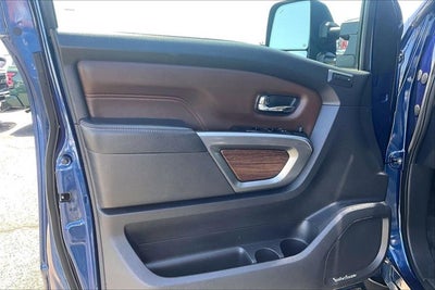 2017 Nissan TITAN XD Platinum Reserve Diesel