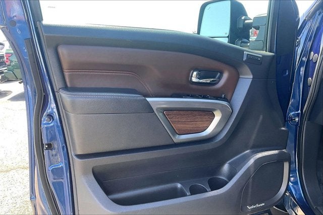 2017 Nissan TITAN XD Platinum Reserve Diesel