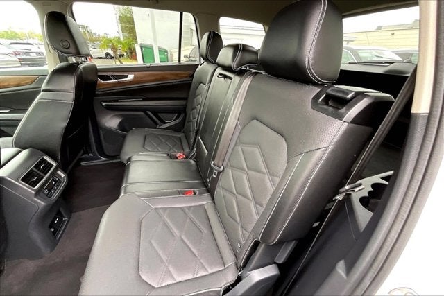 2024 Volkswagen Atlas 2.0T SE w/Technology