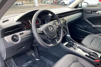 2022 Volkswagen Passat 2.0T SE