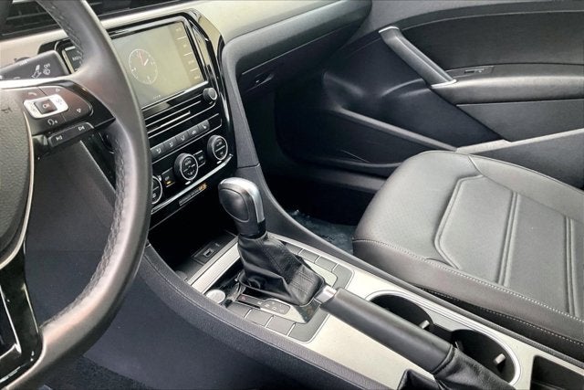 2022 Volkswagen Passat 2.0T SE