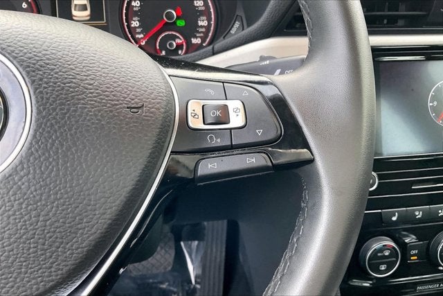 2022 Volkswagen Passat 2.0T SE