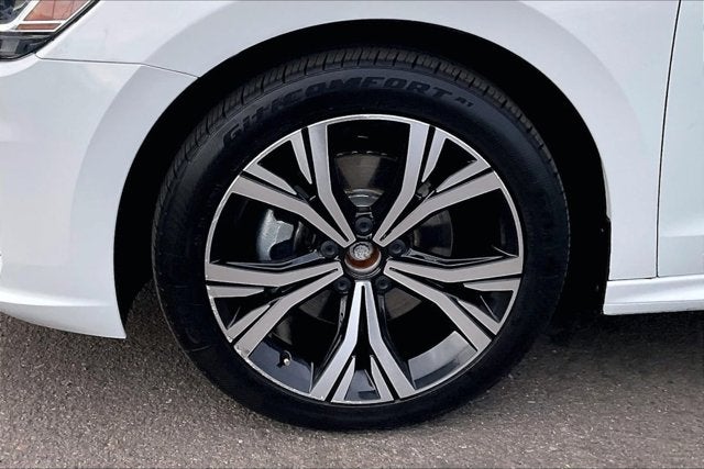 2022 Volkswagen Passat 2.0T SE