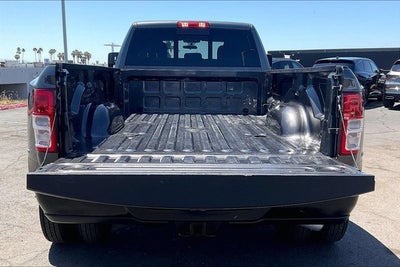 2024 RAM 3500 Tradesman Crew Cab 4x4 8' Box