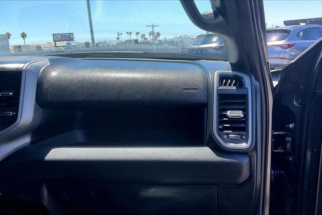 2024 RAM 3500 Tradesman Crew Cab 4x4 8' Box