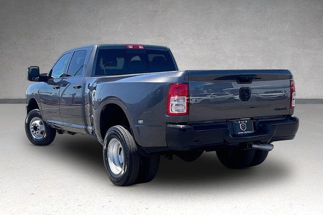 2024 RAM 3500 Tradesman Crew Cab 4x4 8' Box