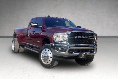 2022 RAM 3500 Big Horn Crew Cab 4x4 8' Box