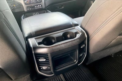 2022 RAM 3500 Big Horn Crew Cab 4x4 8' Box