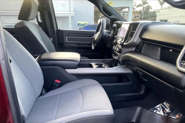 2022 RAM 3500 Big Horn Crew Cab 4x4 8' Box