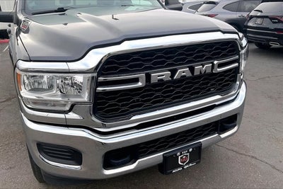 2022 RAM 2500 Tradesman Crew Cab 4x4 6'4' Box
