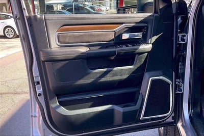 2024 RAM 2500 Laramie Crew Cab 4x4 6'4' Box
