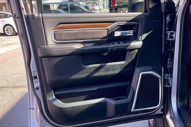 2024 RAM 2500 Laramie Crew Cab 4x4 6'4' Box