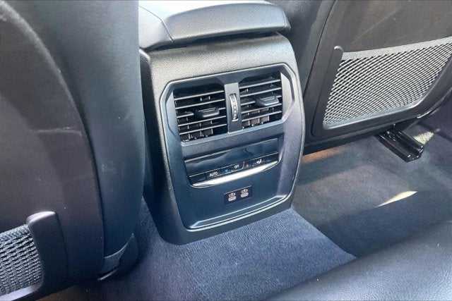 2023 BMW 330e 330e