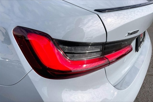 2024 BMW 330e xDrive