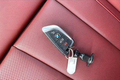 2025 BMW 330i 330i