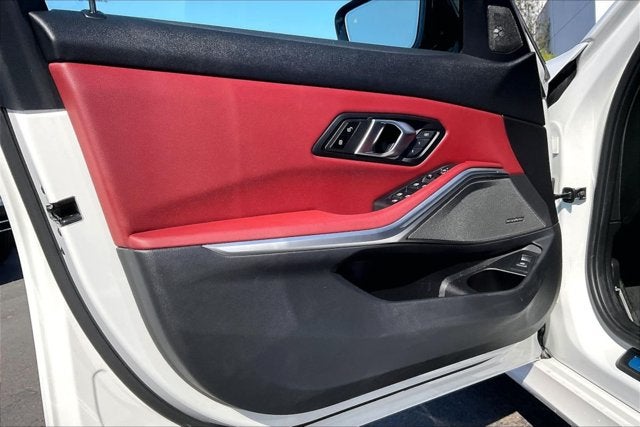 2025 BMW 330i 330i