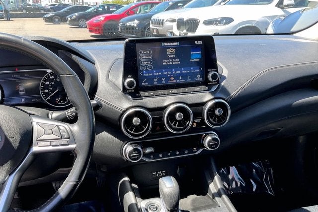 2021 Nissan Sentra SV Xtronic CVT