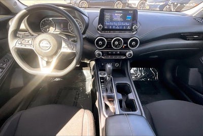 2024 Nissan Sentra SV Xtronic CVT