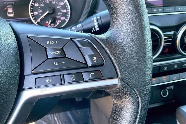 2023 Nissan Sentra SV Xtronic CVT