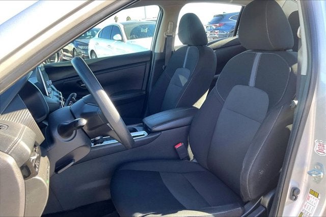 2023 Nissan Sentra SV Xtronic CVT