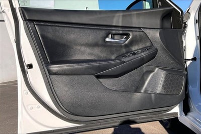 2022 Nissan Sentra SV Xtronic CVT