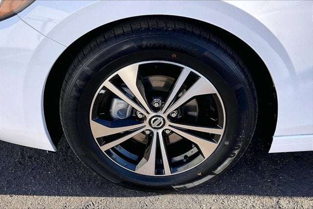 2022 Nissan Sentra SV Xtronic CVT