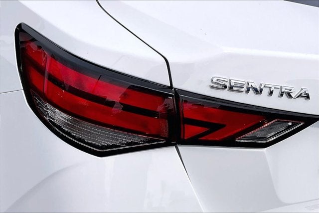 2022 Nissan Sentra SV Xtronic CVT