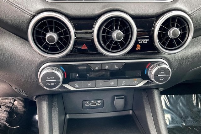 2022 Nissan Sentra SV Xtronic CVT