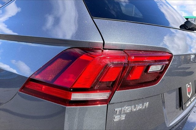 2021 Volkswagen Tiguan 2.0T SE R-Line Black