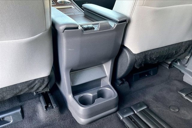 2023 Toyota Sienna LE